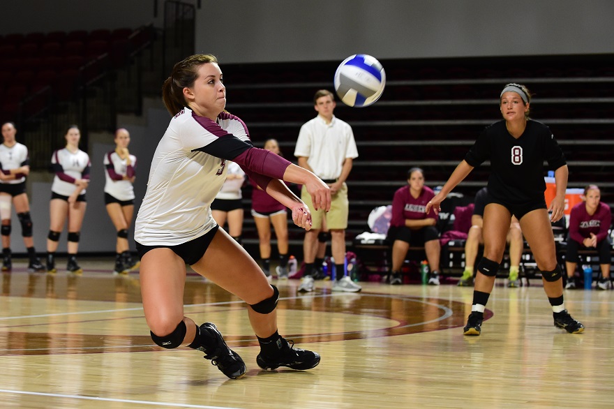 RC Volleyball Splits Pair to Open Season
