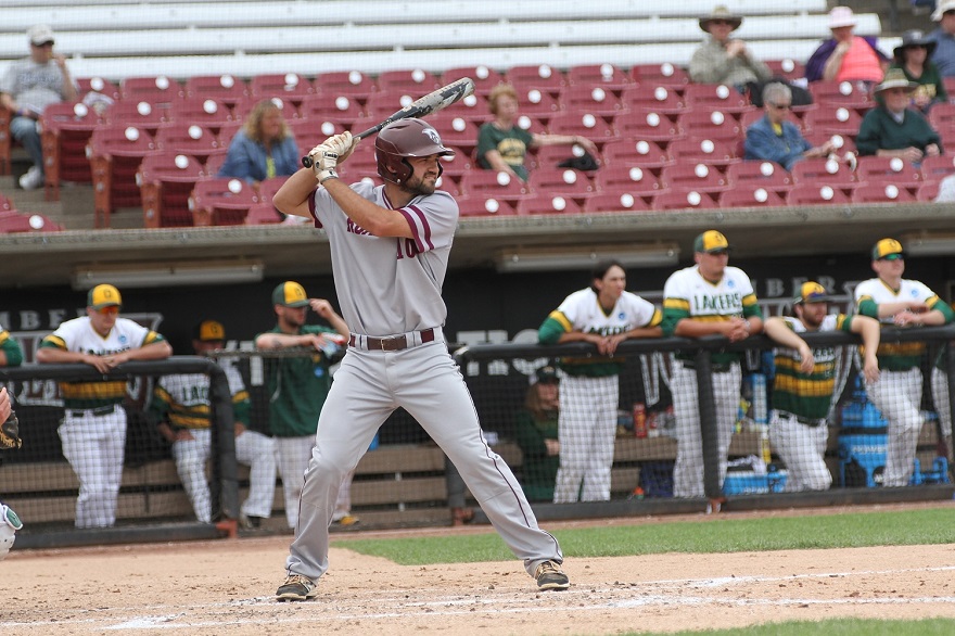 RC Knocks Off Top-Seed Oswego State 8-7 to Open CWS