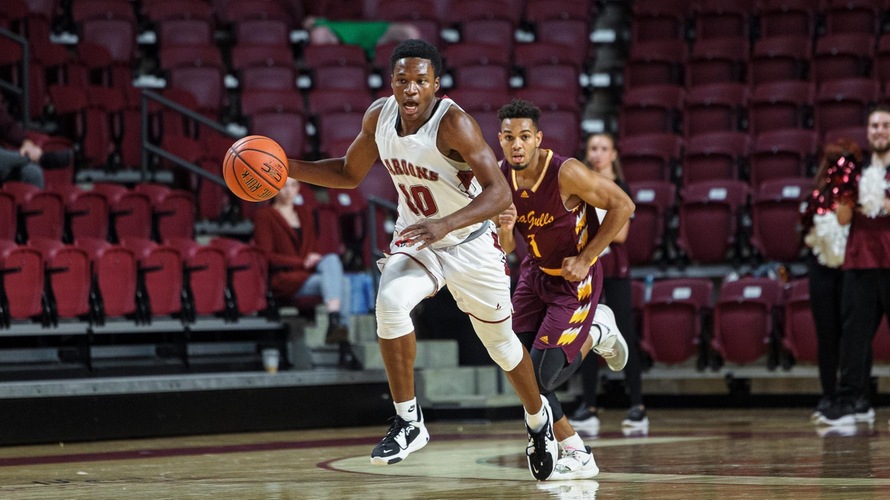 U-Edosomwan's 25 Points Help Maroons Knock Off Berry (Ga.) in Overtime, 82-76.