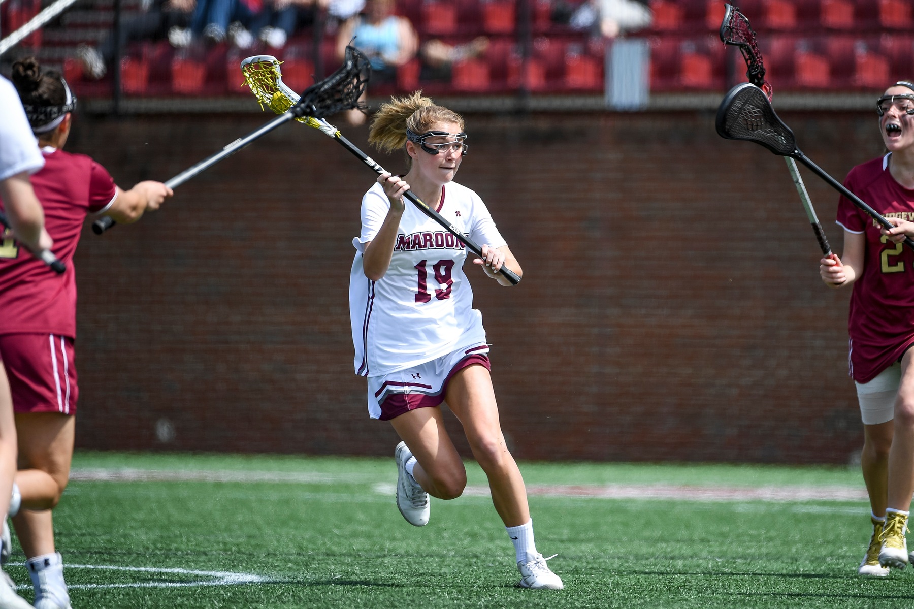 Emerson Foster and Ellie Armstrong each scored six goals as Roanoke topped Oberlin 20-7 in women’s lacrosse on Sunday. 