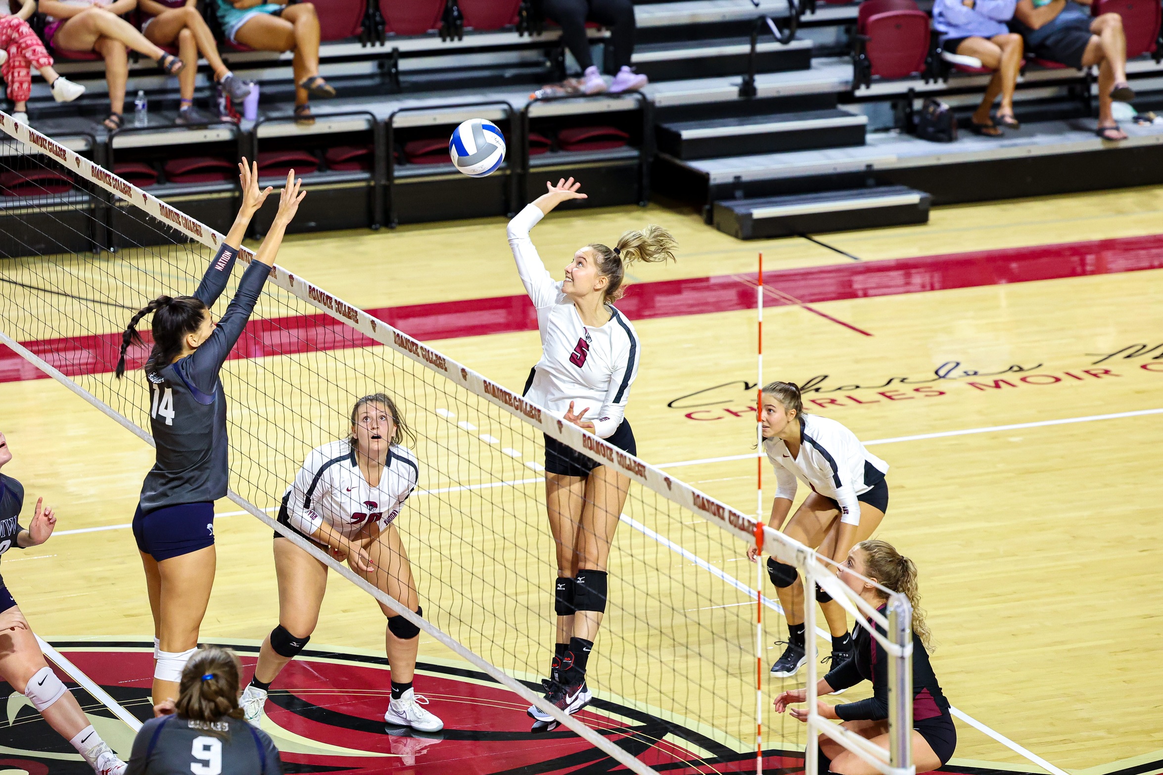 Roanoke Pushes Yellow Jackets to Five Sets on the Road