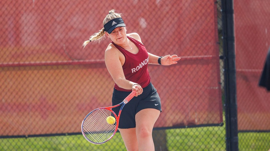 Maroons Tame Panthers in Women&rsquo;s Tennis